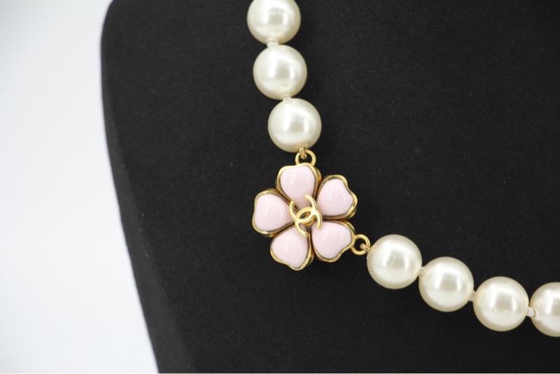 Chanel Vintage 97P 琉璃粉紅色山茶花仿珍珠頸鏈-1