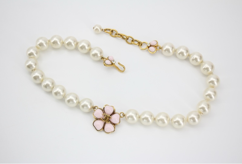 Chanel Vintage 97P 琉璃粉紅色山茶花仿珍珠頸鏈-5