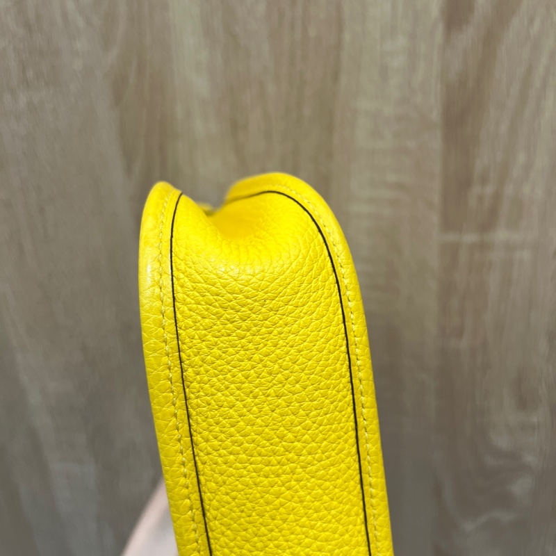 Hermes 9O那不勒斯黃TC皮銀扣mini Evelyne-7