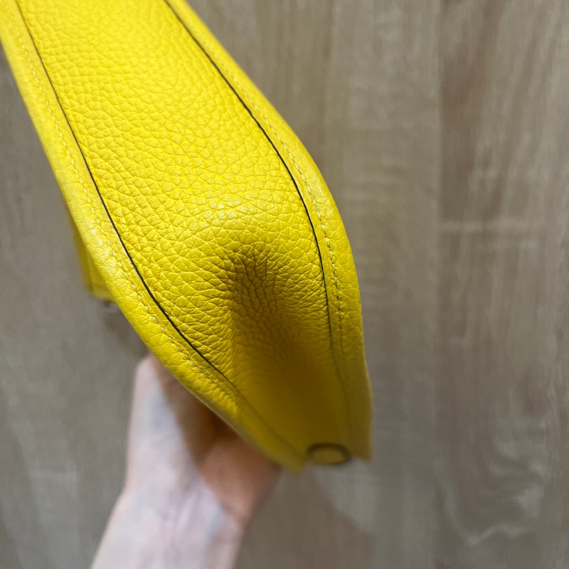 Hermes 9O那不勒斯黃TC皮銀扣mini Evelyne-8