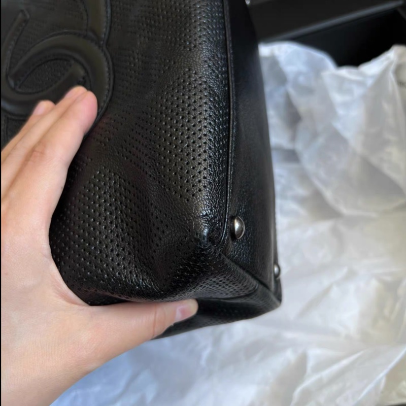 Chanel 香奈兒牛皮鏤空大logo托特-3