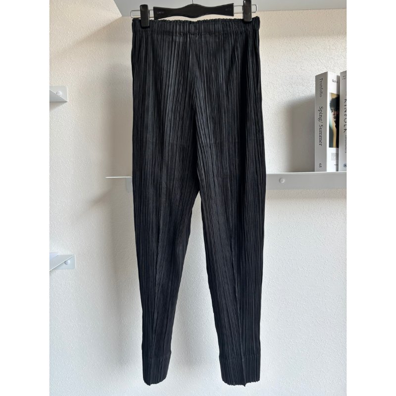 PLEATS PLEASE ISSEY MIYAKE 三宅一生PP 黑色直紋錐形長褲4號 PP23JF115-1