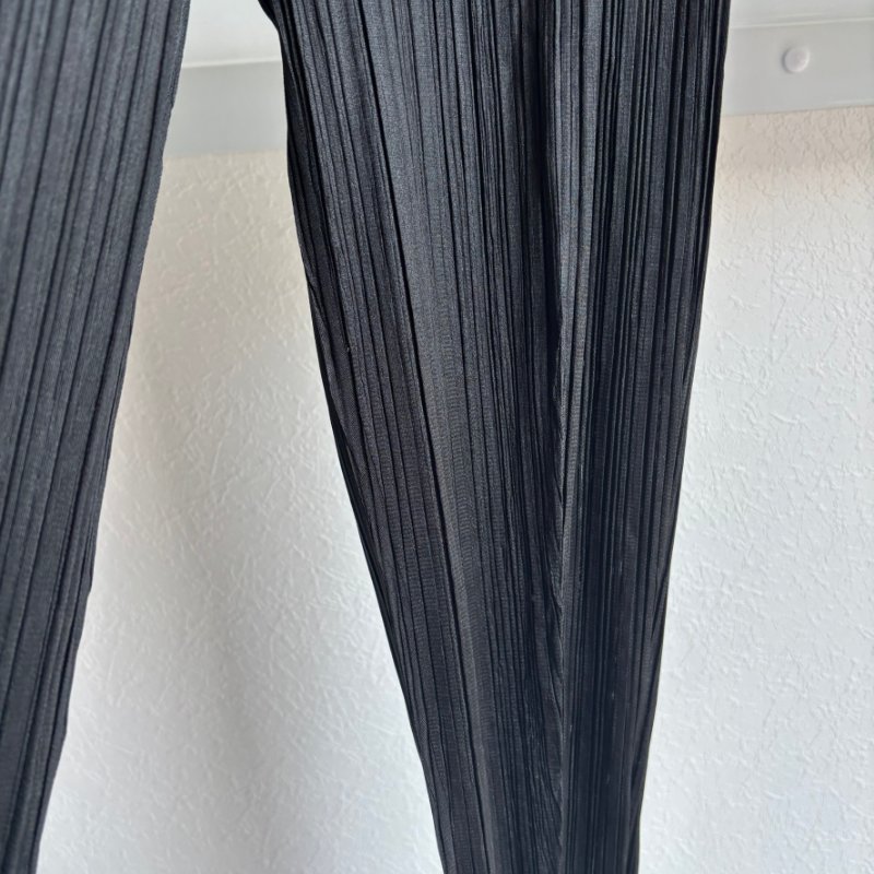 PLEATS PLEASE ISSEY MIYAKE 三宅一生PP 黑色直紋錐形長褲4號 PP23JF115-5