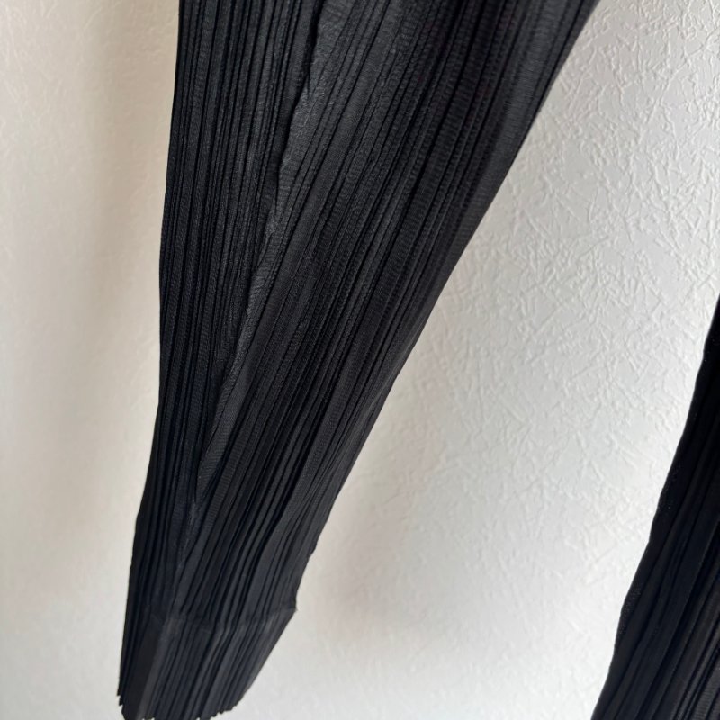 PLEATS PLEASE ISSEY MIYAKE 三宅一生PP 黑色直紋錐形長褲4號 PP23JF115-12