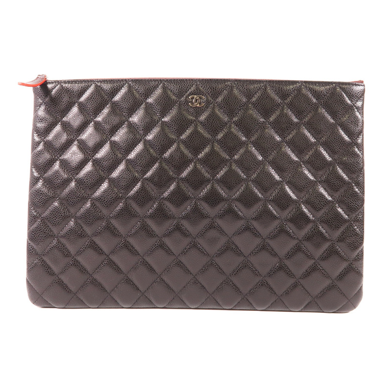 CHANEL 【激減優惠】牛皮皮革Pouch銀扣手拿包-0