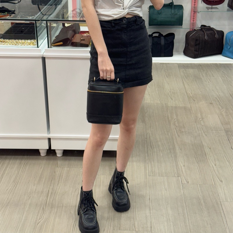 Chanel 小羊皮手提化妝包-5