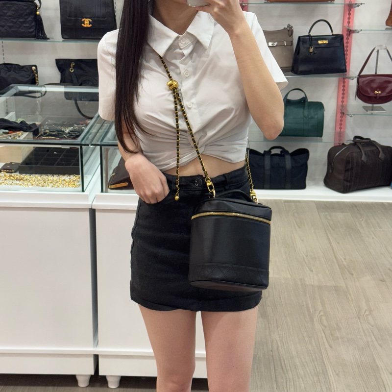 Chanel 小羊皮手提化妝包-8