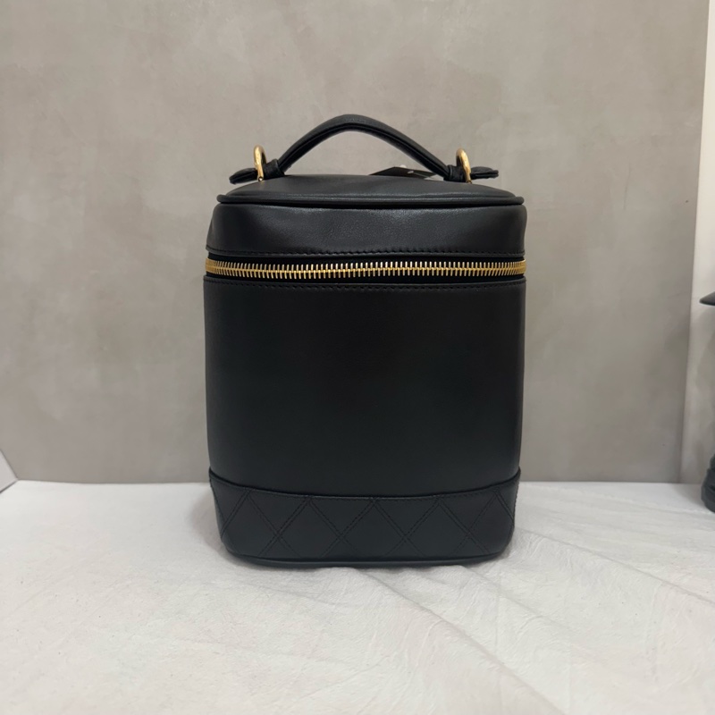 Chanel 小羊皮手提化妝包-10