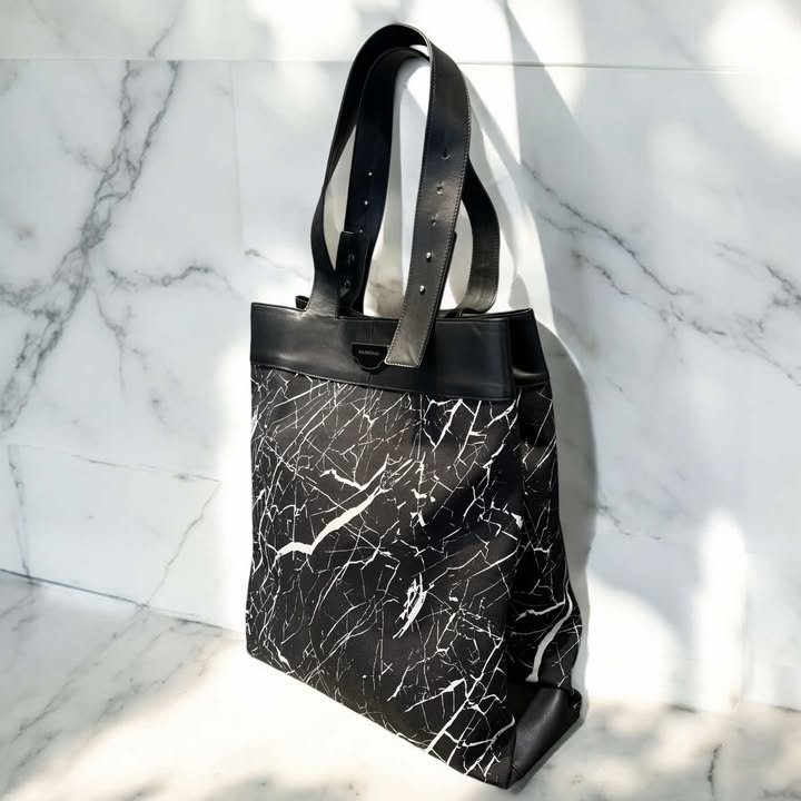 BALENCIAGA黑色大理石紋直式手提包-3