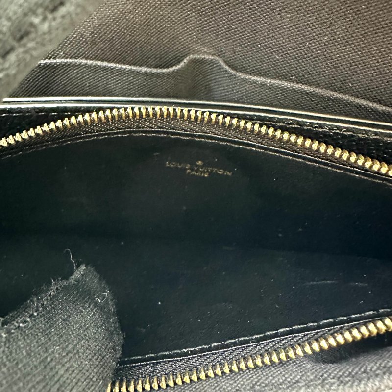 【美收精品】Louis Vuitton 鍊帶信封式斜背包(黑色) B-1【隔月月中將轉賣至日本 上架期限30天】-11