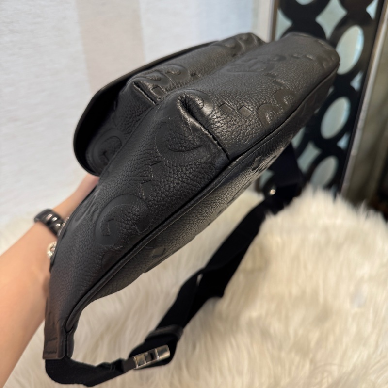 Gucci 黑牛皮超級雙G大號胸腰包 離櫃品❤️-3