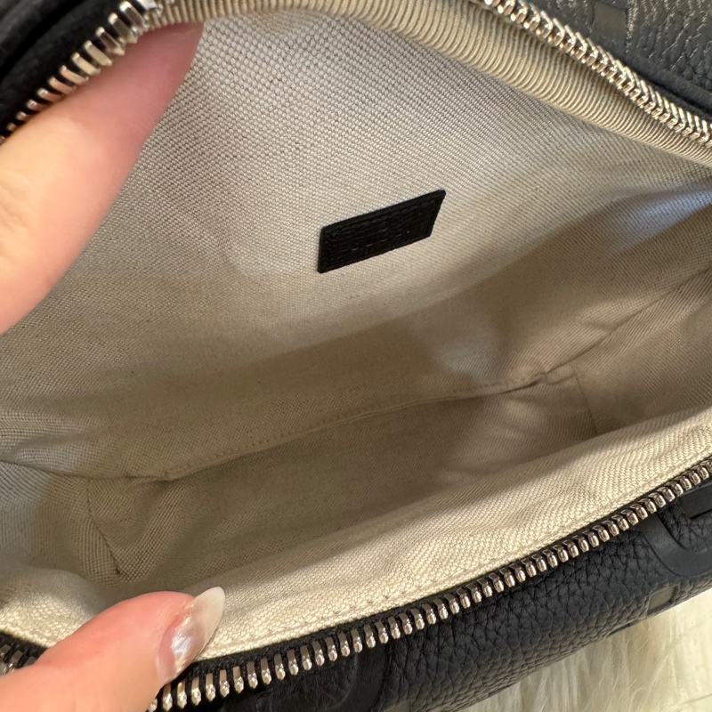 Gucci 黑牛皮超級雙G大號胸腰包 離櫃品❤️-5