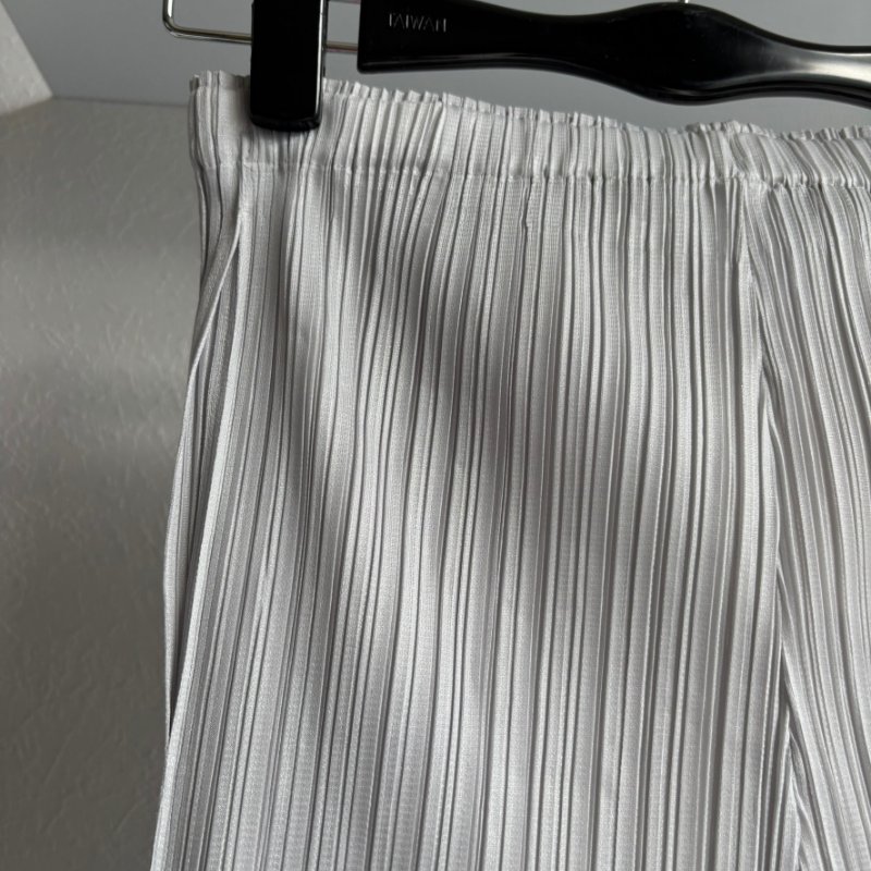 閒置未著用 PLEATS PLEASE ISSEY MIYAKE 三宅一生PP 4號 經典基本款 PP55-JF111-6