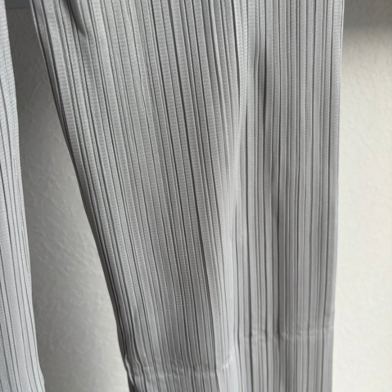 閒置未著用 PLEATS PLEASE ISSEY MIYAKE 三宅一生PP 4號 經典基本款 PP55-JF111-8