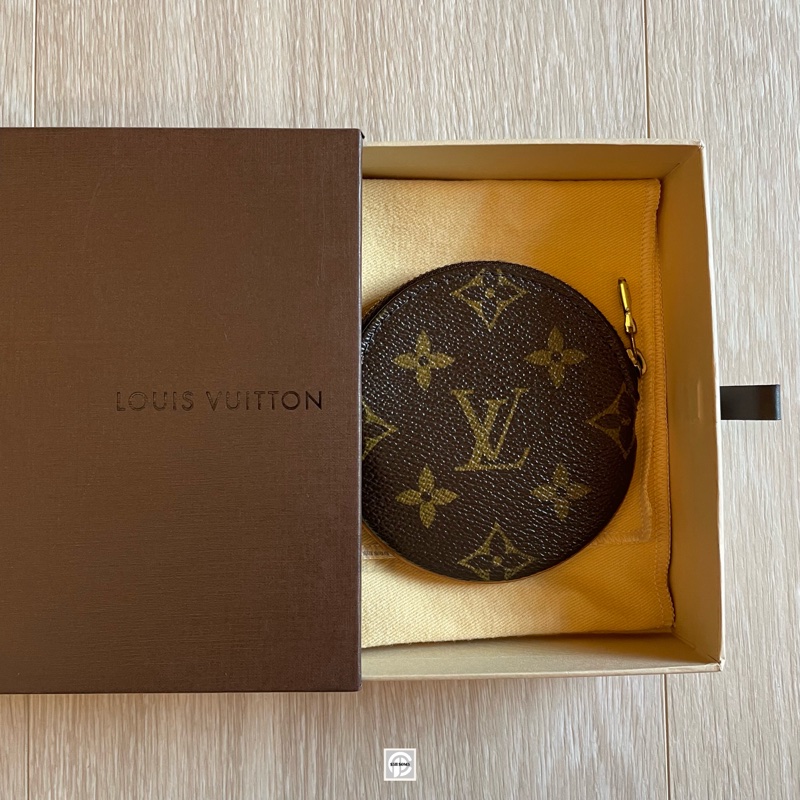 (年末降價衝評價檔期後回調8600) LV Louis Vuitton Monogram Coin Case 圓形零錢包-1