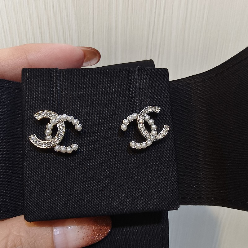 Chanel 水鑽珍珠耳環-1