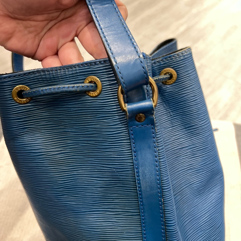 Louis Vuitton LV epi 水波紋 水桶包 藍-7