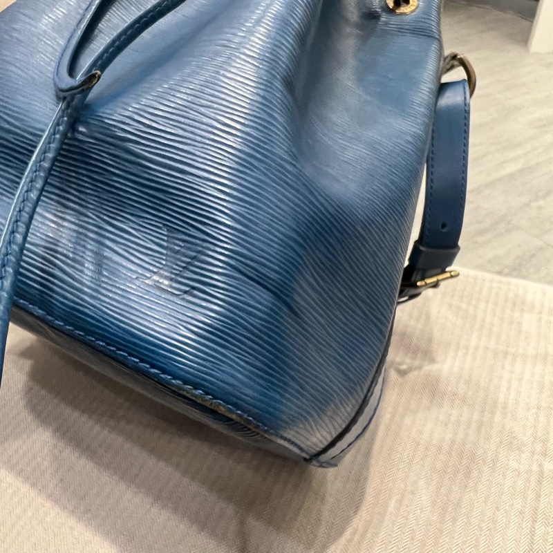 Louis Vuitton LV epi 水波紋 水桶包 藍-27