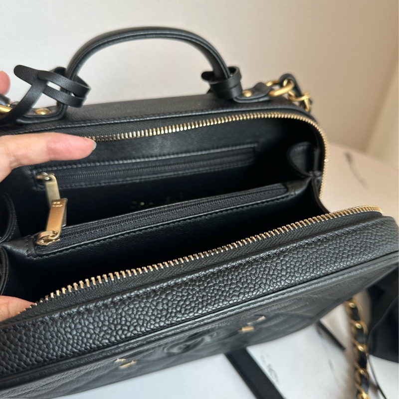 Chanel黑荔枝 化妝箱最美😂🥰-12