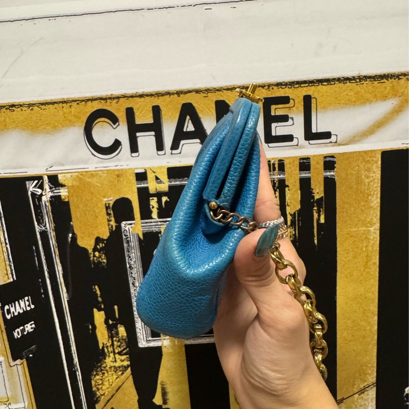 Caviar Chanel 元寶包-4
