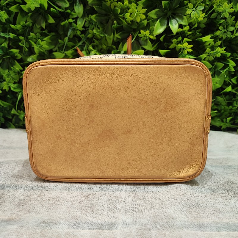 Louis Vuitton Noe BB-4