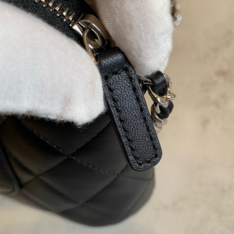 CHANEL 24B 貝殼包-19