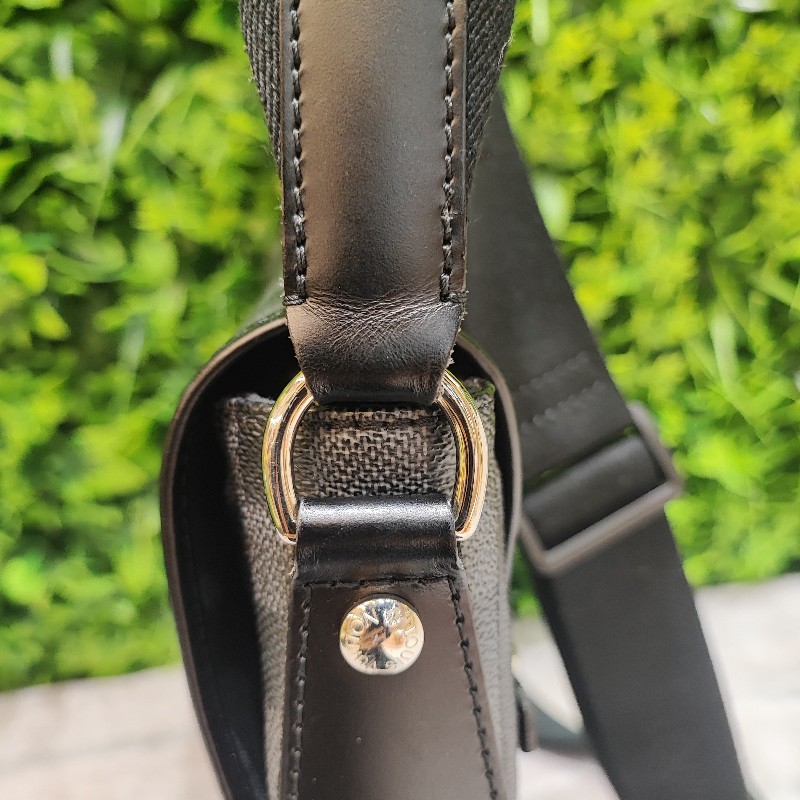 Louis Vuitton Graphite Daniel MM-17