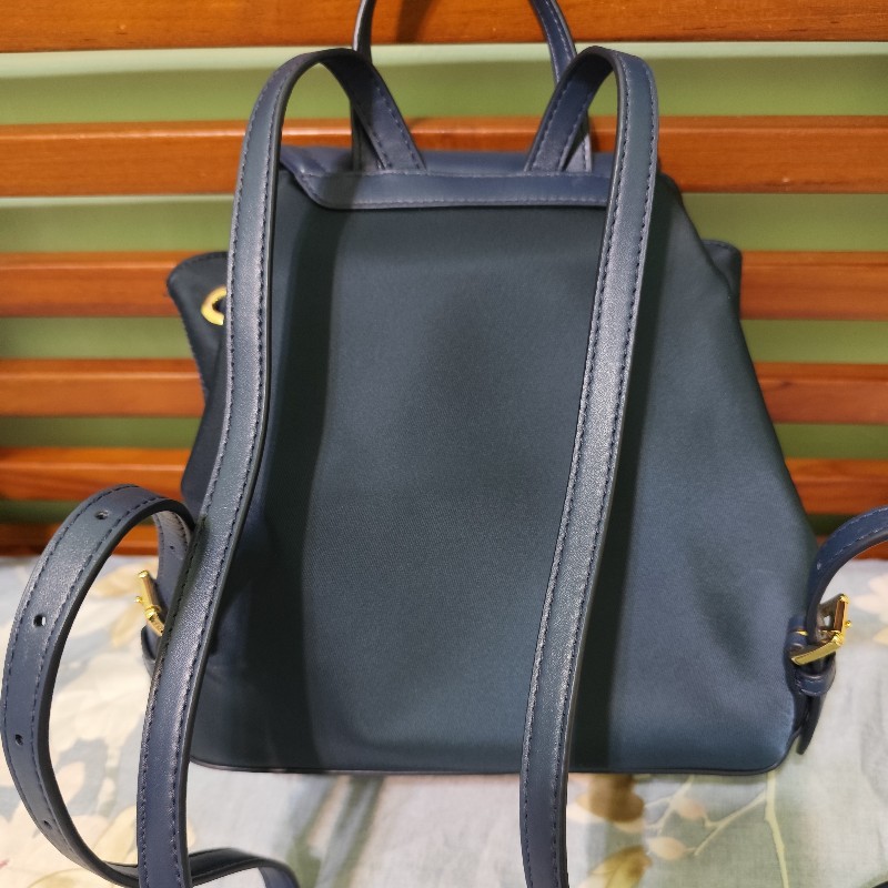 MK Michael Kors 尼龍束口翻蓋釦式後背包-海軍藍 (誠可議)-15