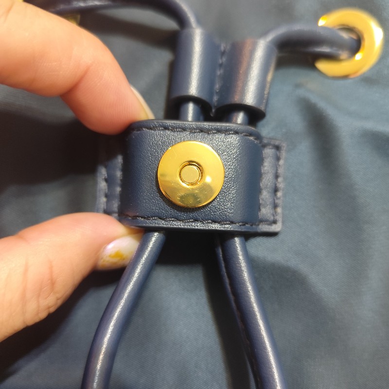 MK Michael Kors 尼龍束口翻蓋釦式後背包-海軍藍 (誠可議)-20