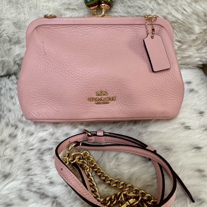 Coach 皮製粉紅色小可愛珠扣口金斜背包-0