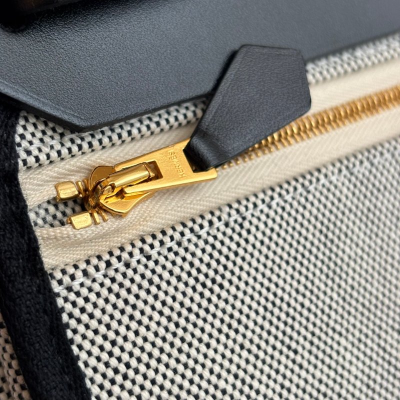 ::HERMES:: 愛馬仕 W刻MINI HERBAG 帆布黑皮革金釦斜背包-26