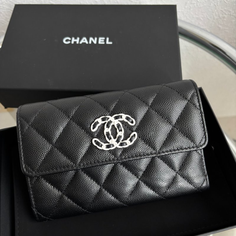 ::CHANEL:: AP3714 19系列 黑白雙C 黑色荔枝皮革中夾-0