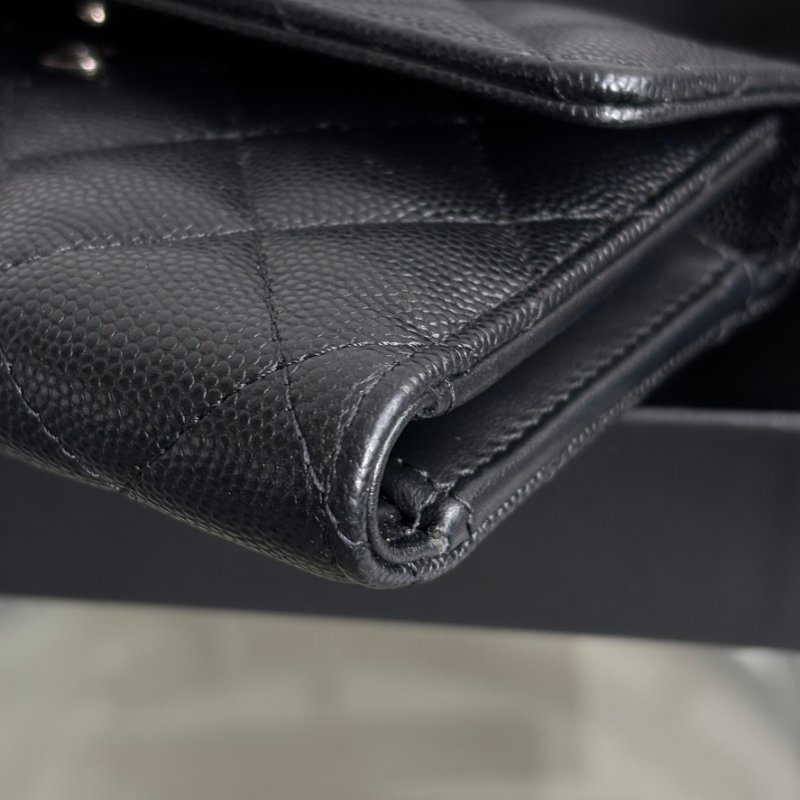 ::CHANEL:: AP3714 19系列 黑白雙C 黑色荔枝皮革中夾-4