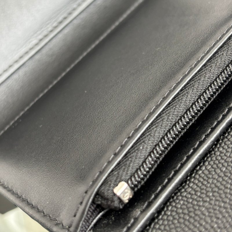 ::CHANEL:: AP3714 19系列 黑白雙C 黑色荔枝皮革中夾-14