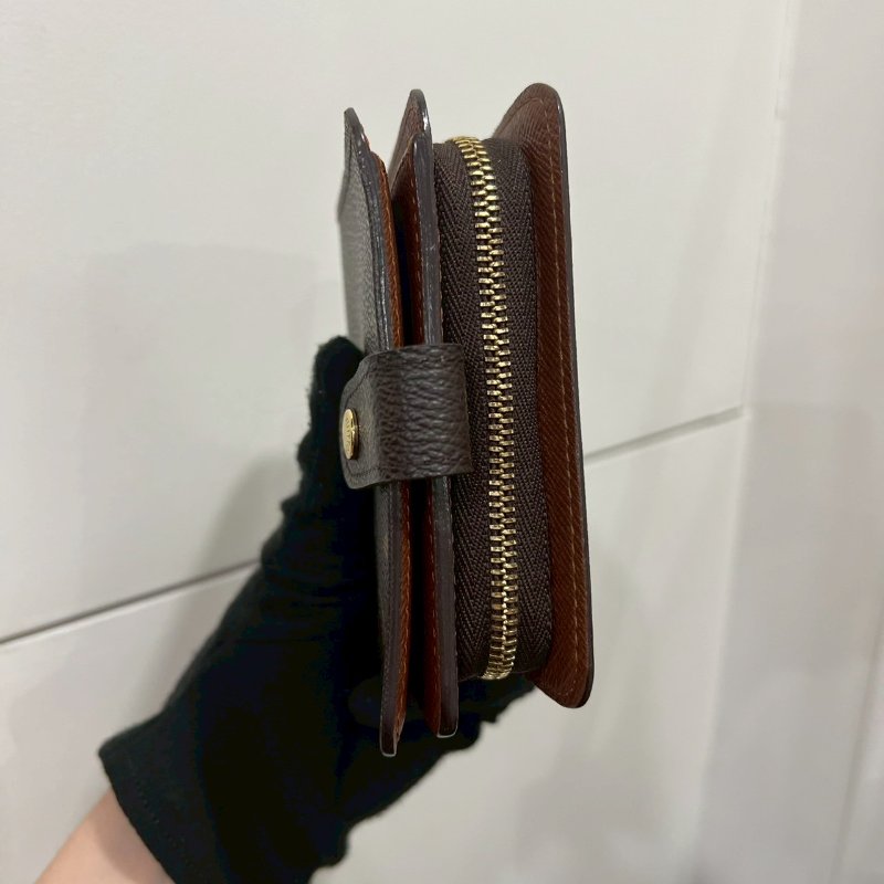 LV 老花釦式短夾-2