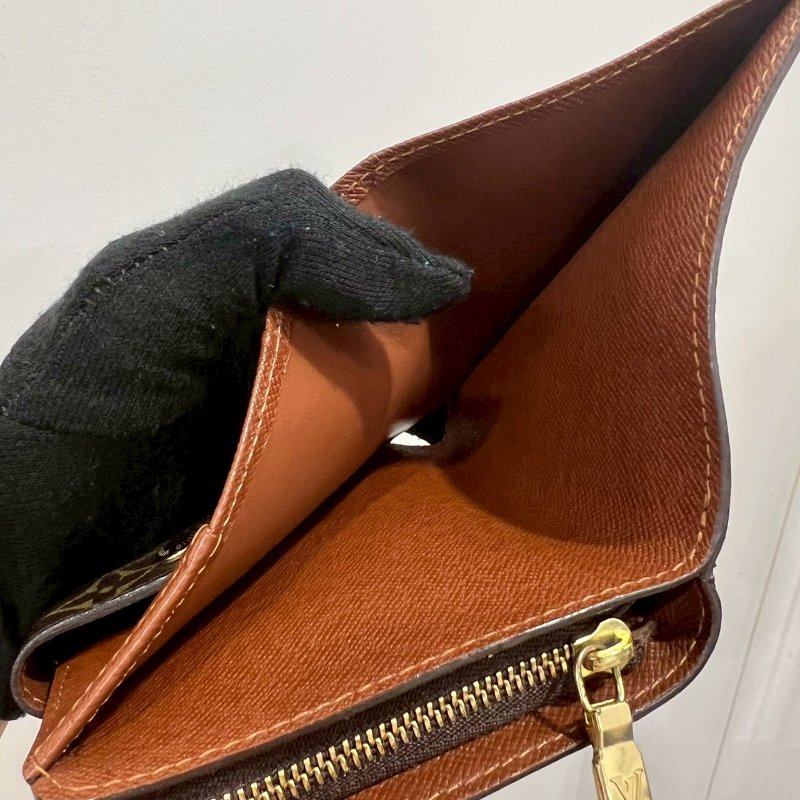 LV 老花釦式短夾-5