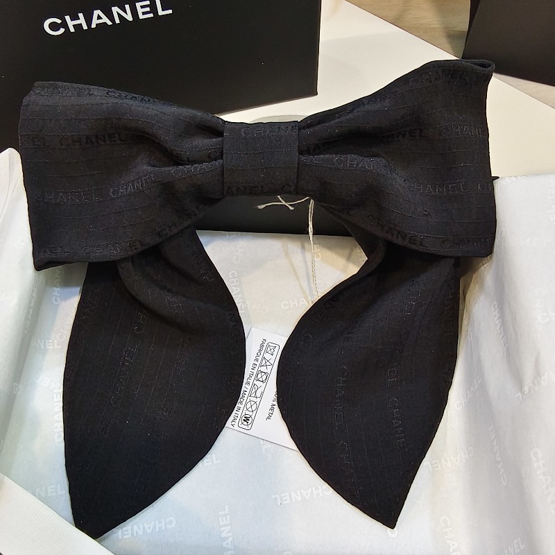 Chanel 蝴蝶結彈簧夾-25年母親節禮物-1