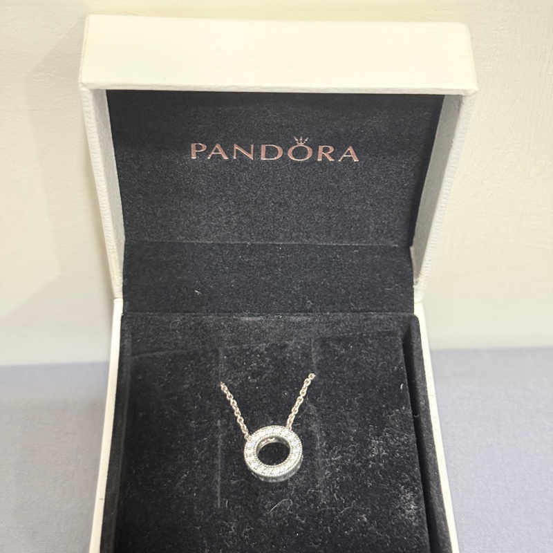 Pandora Logo 密鑲圓形吊墜短項鏈-0
