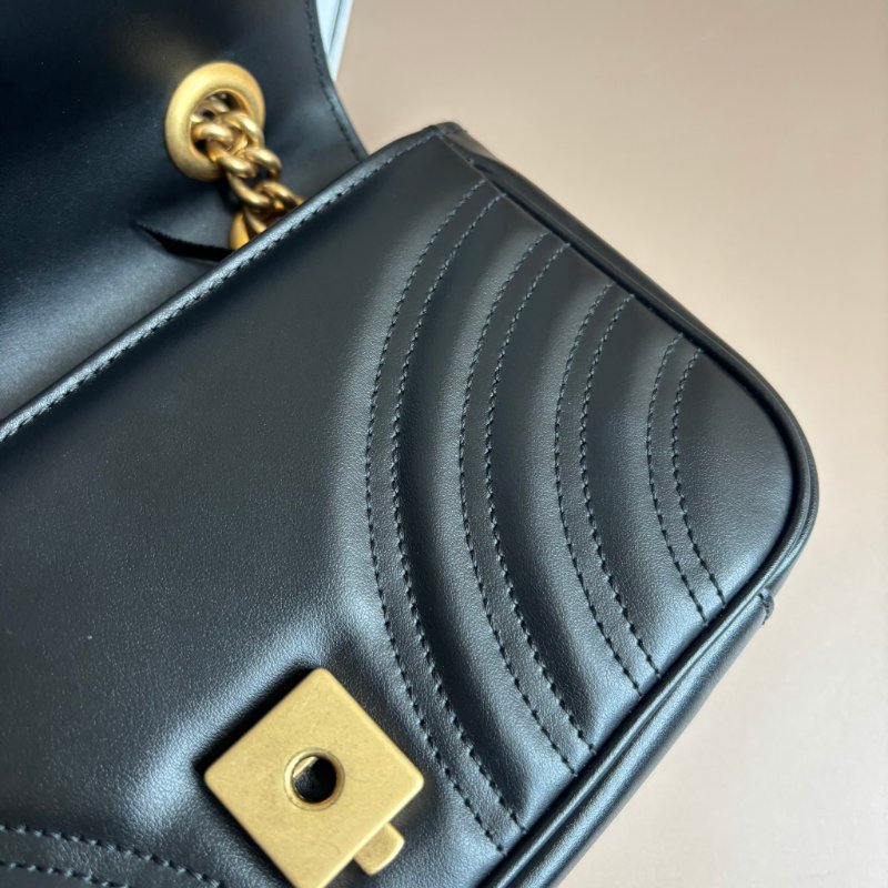 限時出清特價 ::GUCCI:: 446744 黑色MARMONT 22金鍊肩背斜背包-21