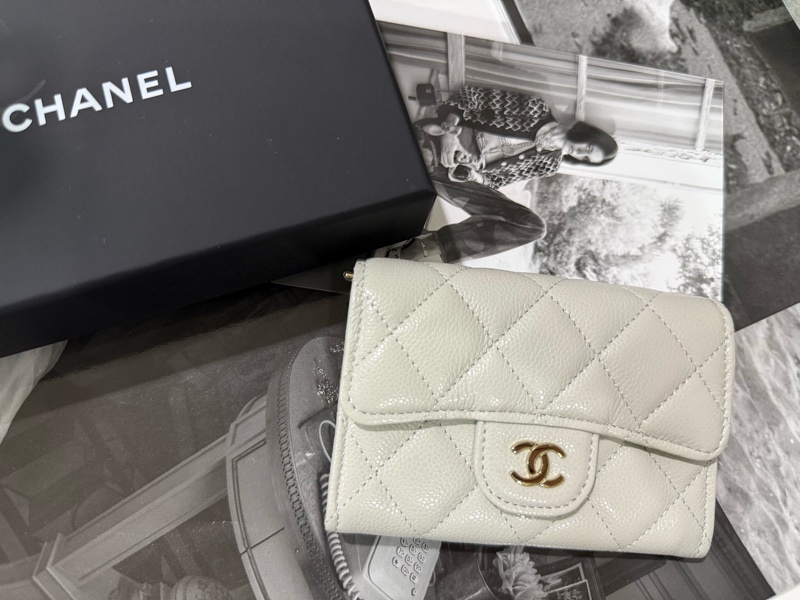 全新全配🖤CHANEL 經典款 雙C單層卡包 奶灰色🤍-12