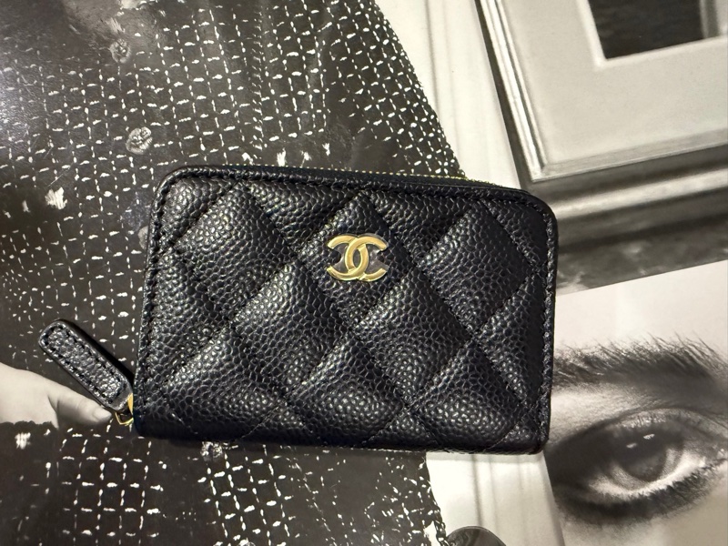 全新全配🖤 Chanel爆款ㄇ字經典拉鍊零錢包卡包荔枝牛黑金扣🤍-7