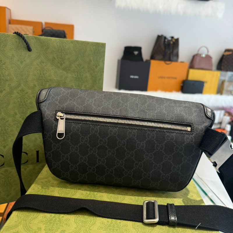 *SHIHNA名牌精品* Gucci GG Retro 黑灰滿版LOGO腰包-1