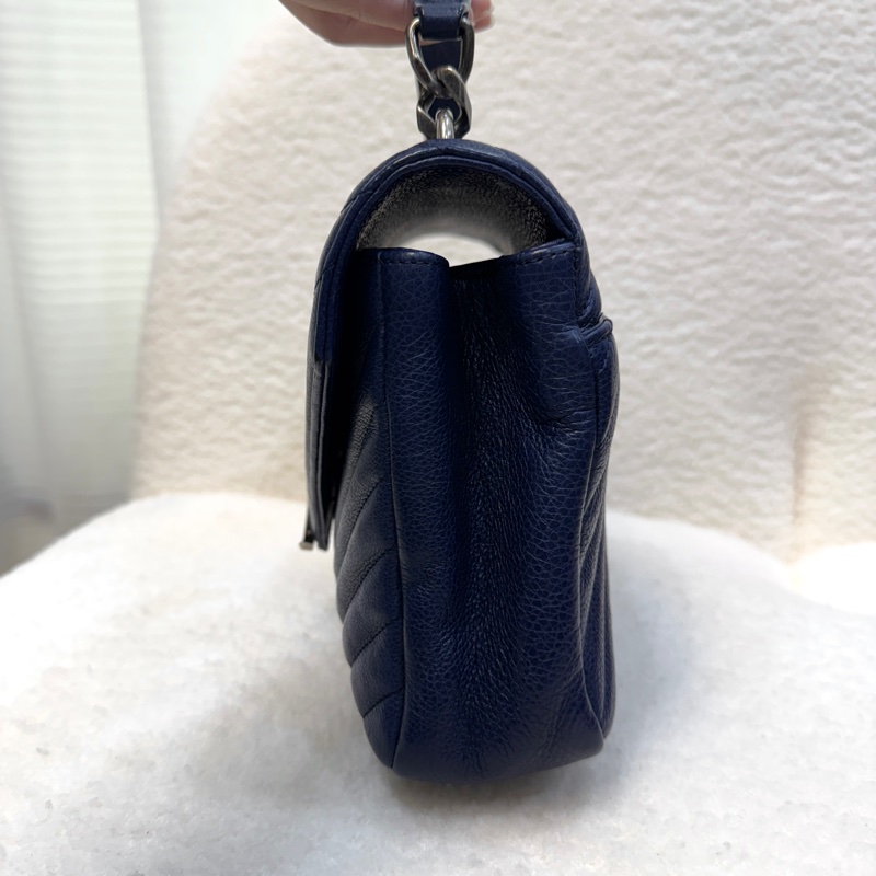 YSL藍色牛皮霧銀釦V型紋學院包428056-13