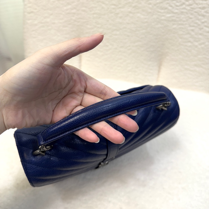 YSL藍色牛皮霧銀釦V型紋學院包428056-16