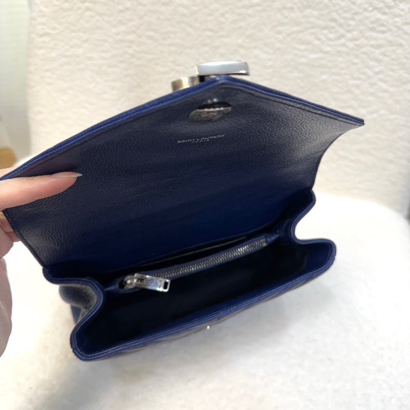 YSL藍色牛皮霧銀釦V型紋學院包428056-17