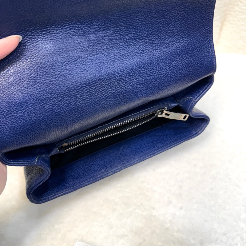 YSL藍色牛皮霧銀釦V型紋學院包428056-20