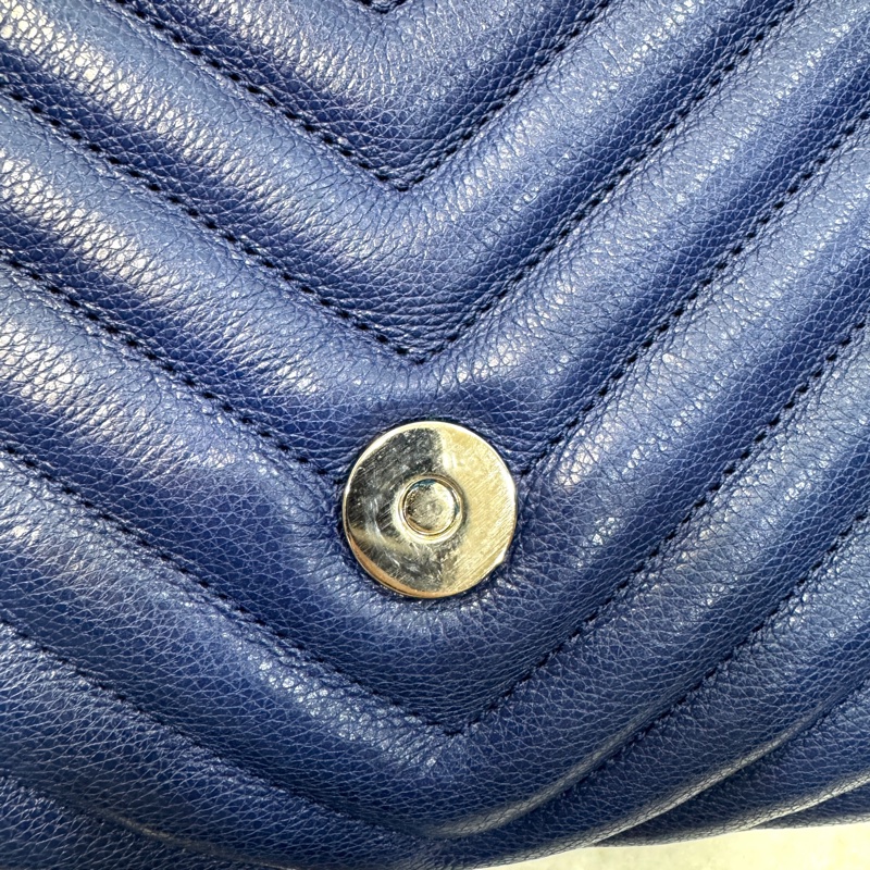 YSL藍色牛皮霧銀釦V型紋學院包428056-28