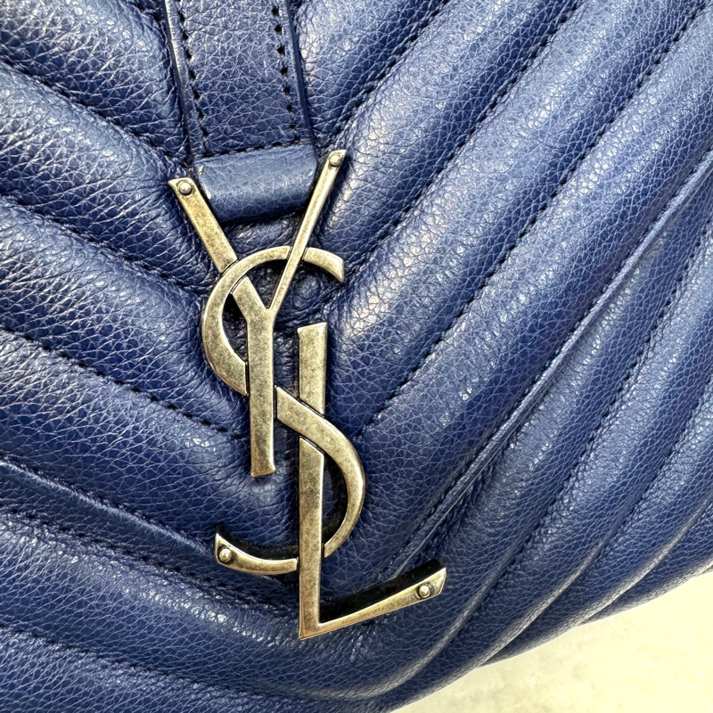 YSL藍色牛皮霧銀釦V型紋學院包428056-29