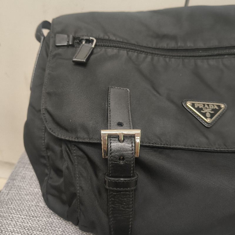 【8成新】㊣✨PRADA✨普拉達 黑色 輕量 帆布 皮革 雙釦 掀蓋式 郵差包 肩背包 斜背包 /二手包/二手精品🌳二手樹屋🌳-14