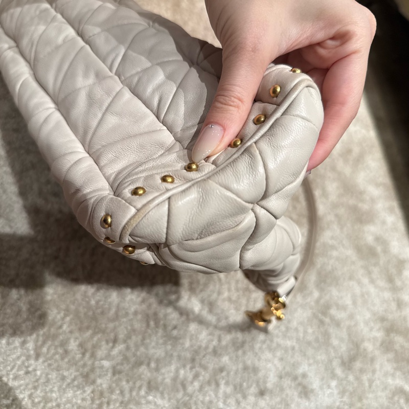 MIU MIU 法棍大包-9
